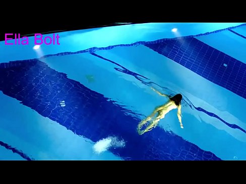 ❤️ എനിക്ക് കാണുന്നത് നിർത്താൻ കഴിയില്ല, ELLA BOLT റിസോർട്ട് പൂളിൽ നഗ്നയായി നീന്തുന്ന യുവ സുന്ദരിയെ പിടികൂടി അനൽ അശ്ലീലം അശ്ലീലത്തിൽ ml.naughtyhentai.ru ☑